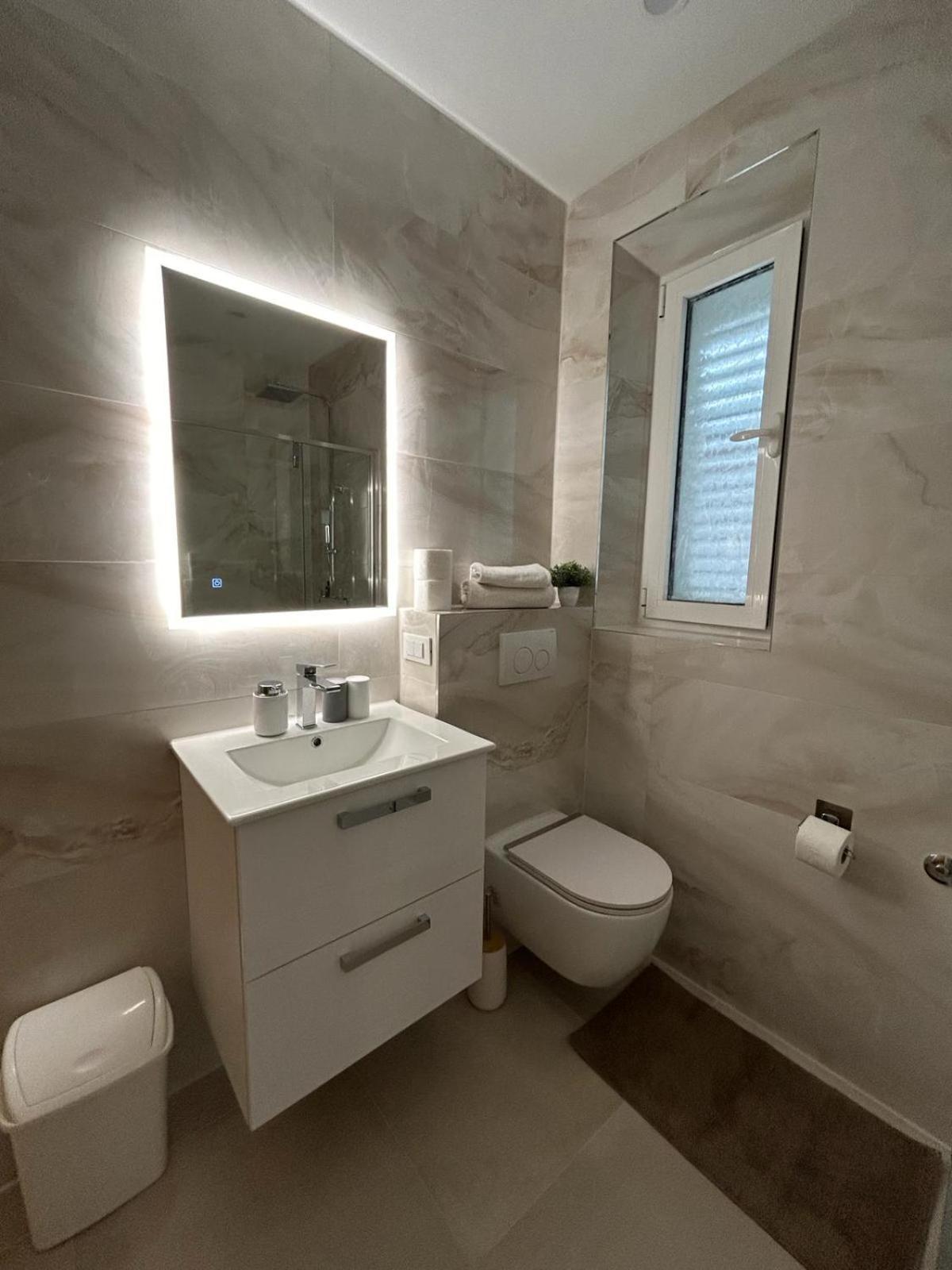 Perina Apartment - Free Parking Дубровник Екстер'єр фото